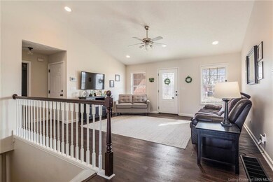 998 Cedar St, Corydon, IN 47112 - photo 4