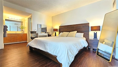 Aloha Towers unit DH405, Honolulu, HI 96815 - photo 6