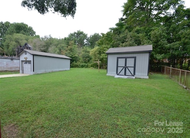 832 Tilden Rd, Charlotte, NC 28214 - photo 5