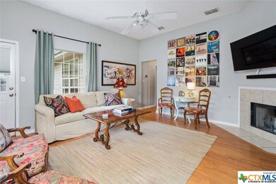 705 Chicago St, San Marcos, TX 78666 - photo 4