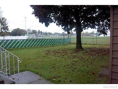 40 Jesella Dr N, North Tonawanda, NY 14120 - photo 3