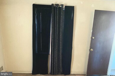 248 N Wycombe Ave, Lansdowne, PA 19050 - photo 2