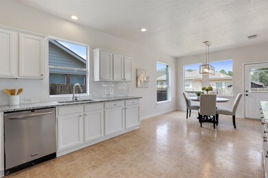 18818 Knobby Oaks Place, Magnolia, TX 77355 - photo 4