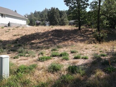 512 Broadway St, Rogue River, OR 97537 - photo 4