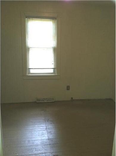 9 Pine St, Deepwater, NJ 08023 - photo 3