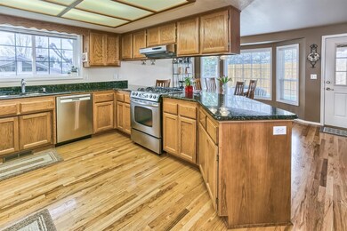 2365 Spring St, Medford, OR 97504 - photo 4