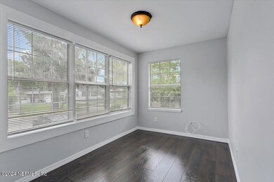 04-Dining Room