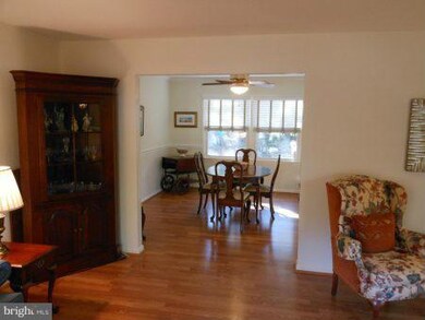 5418 Rumsey Place, Fairfax, VA 22032 - photo 5