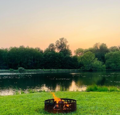 2334 S Poplar Ct, Bloomfield, IN 47424 - photo 7