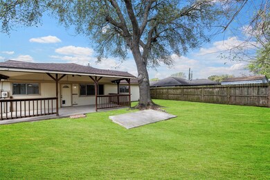 14154 Whispering Palms Dr, Houston, TX 77066 - photo 5