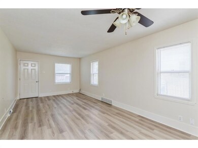 2807 56th St, Des Moines, IA 50310 - photo 5
