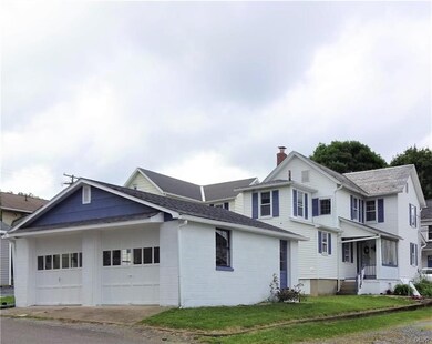 Enter the garage from Upper Pennsylvania Ave.