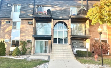 2B E Dundee Quarter Dr unit 101, Palatine, IL 60074 - photo 2