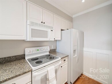 smooth top stove and microwave