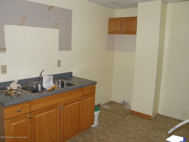 701 W Taylor St unit 703, Taylor, PA 18517 - photo 6