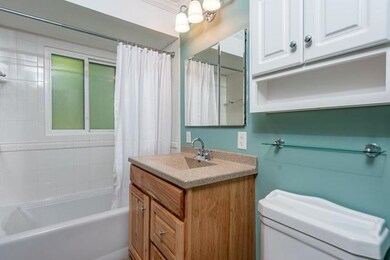 2021 Edgewood Rd, Waukegan, IL 60087 - photo 4