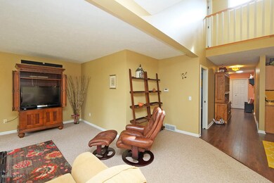 1081 Wedgewood-5