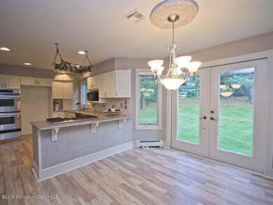 013_KITCHEN