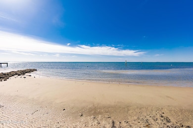 1324 Island, Harkers Island, NC 28531 - photo 4