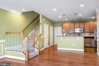 2223 Oberlin Dr unit 333A, Woodbridge, VA 22191 - photo 4