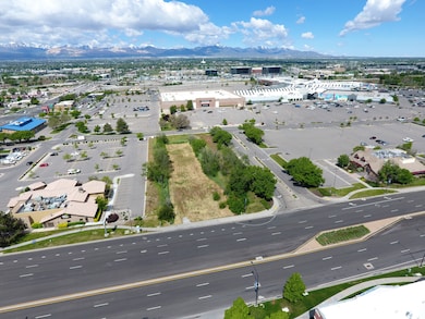 10510 S State St, Sandy, UT 84070 - photo 4