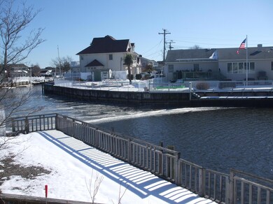 750 Tunney Point Dr, Toms River, NJ 08753 - photo 2