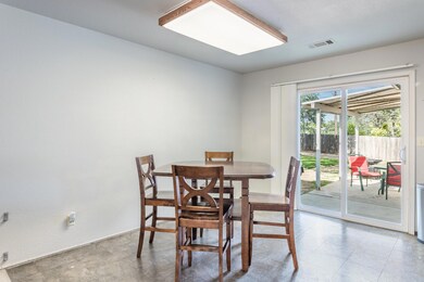 1725 Almaden Dr, Redding, CA 96001 - photo 4