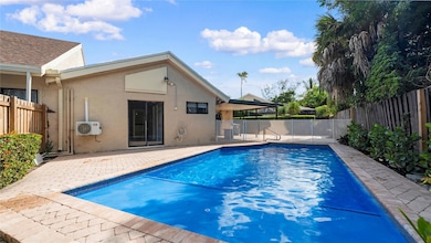 7659 Sierra Terrace W, Boca Raton, FL 33433 - photo 6