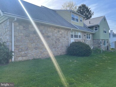 507 Lenore Place, Reading, PA 19609 - photo 5