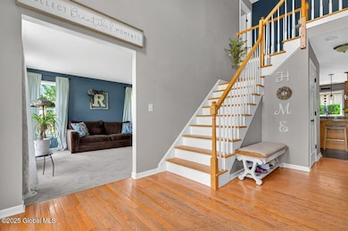 33 SHERMAN WAY-6