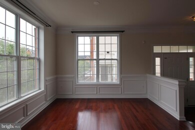 43254 Mitcham Square, Ashburn, VA 20148 - photo 2
