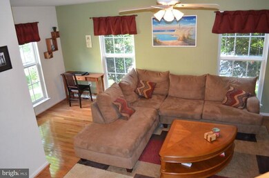 20351 Mill Pond Terrace, Germantown, MD 20876 - photo 5