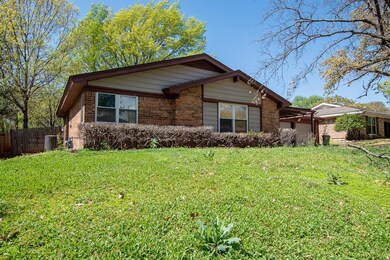 2209 Shady Grove Dr, Bedford, TX 76021 - photo 3