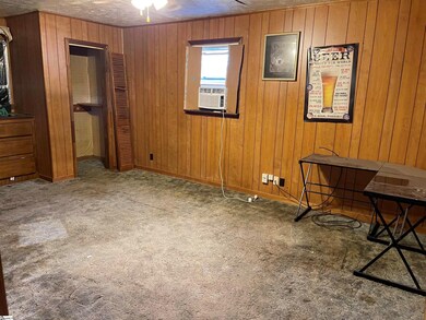 This Large Room Can be 4th Bedroom, Spacious Offic