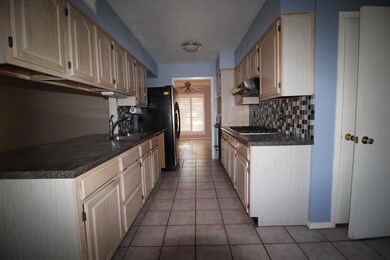 11004 Lakewood Ave, El Paso, TX 79935 - photo 5