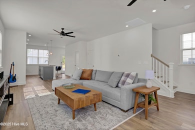 Living/Dining Areas
