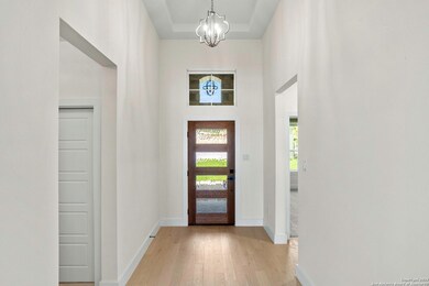 1901 N Chateau Ln, Kerrville, TX 78028 - photo 5