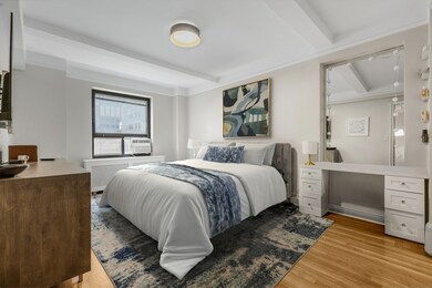 Sutton Place unit 8B, New York, NY 10022 - photo 2