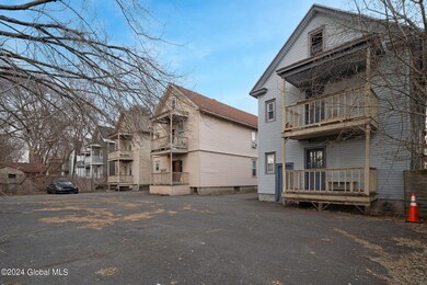 742 Myrtle Ave, Albany, NY 12208 - photo 3