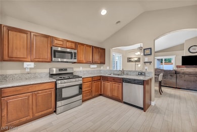 7412 Summer Crest Ln, Las Vegas, NV 89129 - photo 4