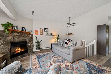 8-web-or-mls-4621 Piper Street #18 Expor