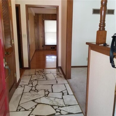 711 NW 10th St, Blue Springs, MO 64015 - photo 2