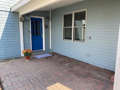 1 Warren Ave, Salisbury, MA 01952 - photo 5