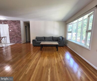 14308 Blackmon Dr, Rockville, MD 20853 - photo 7