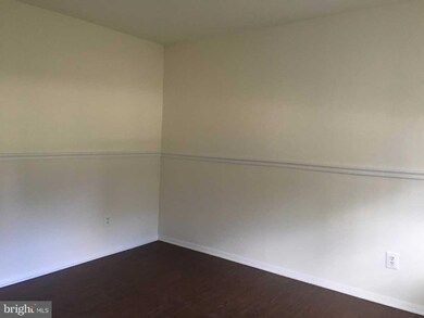 314 W Cherry Hill Ct, Reisterstown, MD 21136 - photo 5