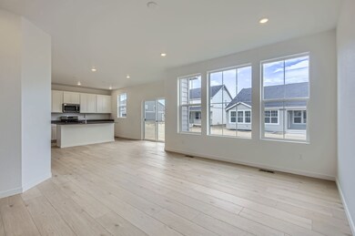 3078 Gladstone Ave Great Room