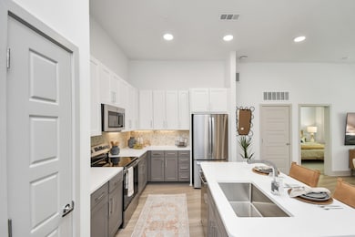 1617 Enid St unit 309, Houston, TX 77009 - photo 3