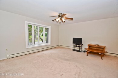 516 Mac Ln, East Stroudsburg, PA 18301 - photo 3