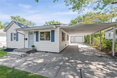 1503 N Mccoy St, Independence, MO 64050 - photo 2