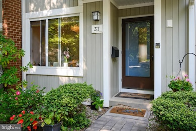 37 Cameron Ct, Princeton, NJ 08540 - photo 4